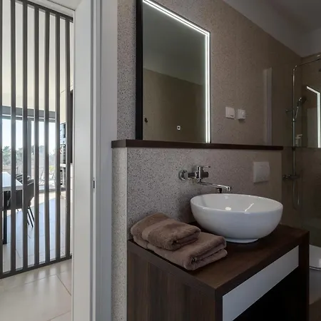 Coral Sky Villa Krnica