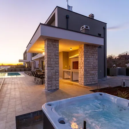 Coral Sky Villa Krnica